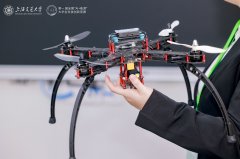 天大机械正在首届全国“AI+能源”大学生科技立